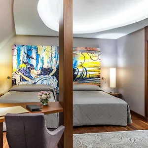 Deluxe Royal Suite Sea View Balcony